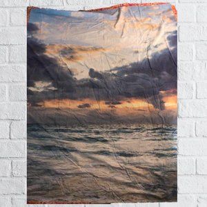 *SHIPS FREE* urban outfitters tapestry (ocean)